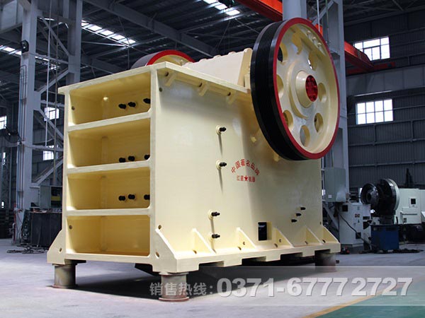 礫巖破碎、制砂全套加工設備都有什么？