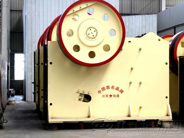礦石破碎機設備如何選擇？河南破碎機廠家