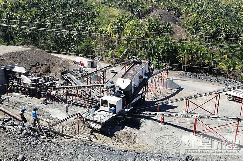 兩臺移動破碎機搭配作業出12、13青石子