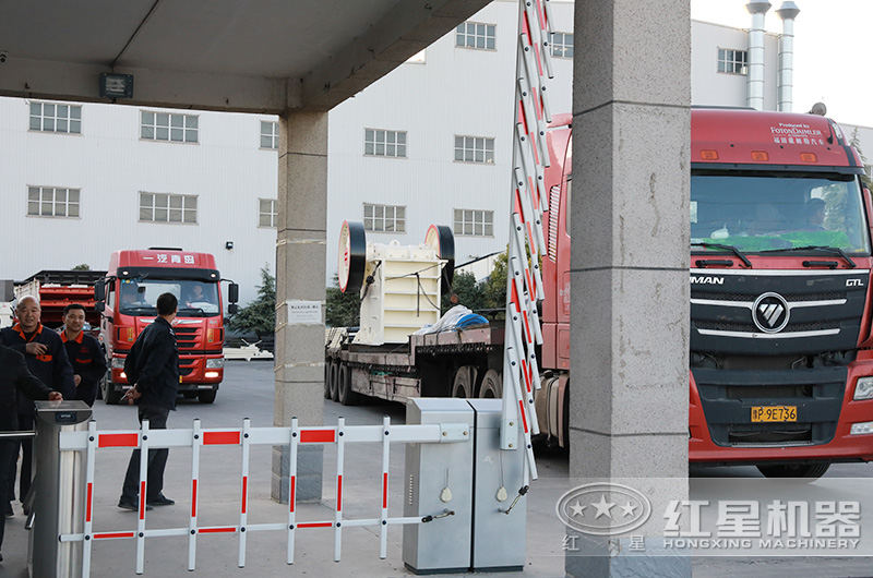 時產30-300噸的石料、石塊碎石機一套多少錢？